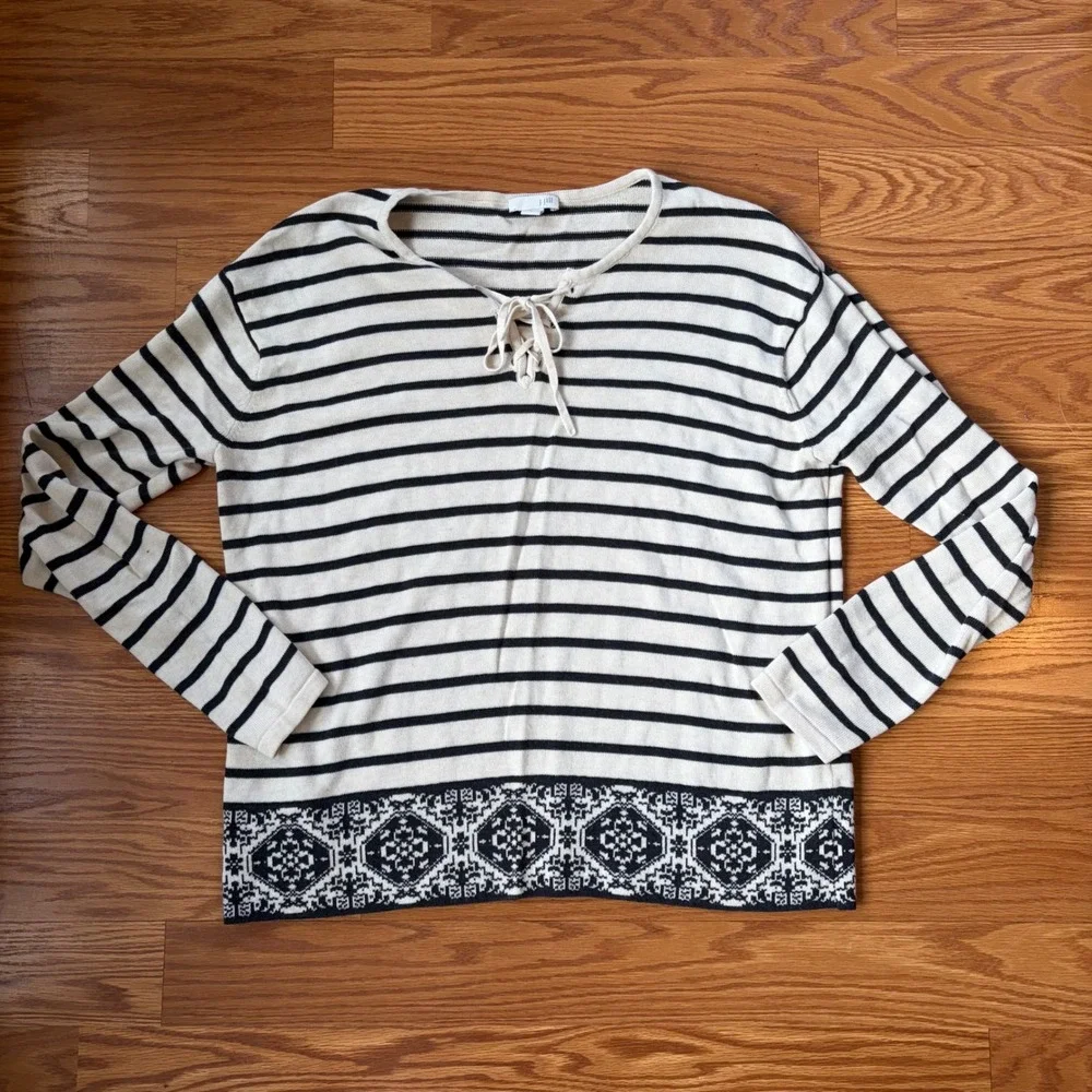 J. Jill Striped Lace Up Sweater Cream Navy Geometric Border Small Boho Indie EUC